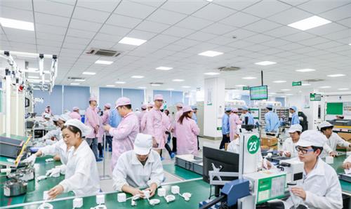 中國“佛系富豪” 身價400億，25年堅守一個產品，打造國民個人護理電器傳奇